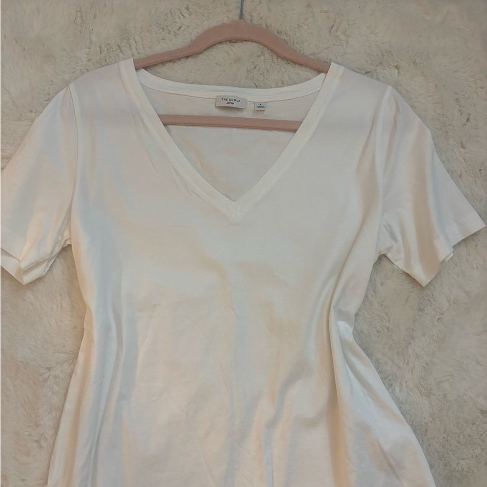 Babaton VNeck Tee
